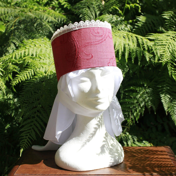 Abbey Made Women Chinstrap Crown & Veil