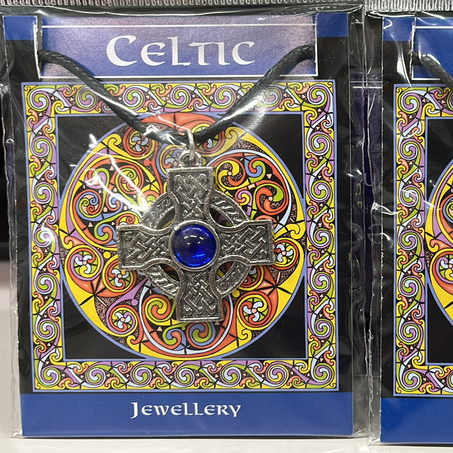 Celtic interlaced cross pendant (AW)