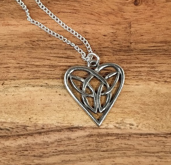 Celtic Heart Pendant (AW)